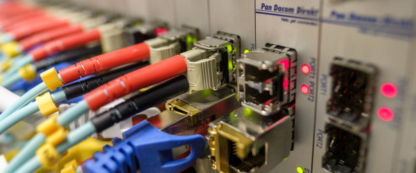 Glasfaser-Anschluss (Quelle: Pixabay)