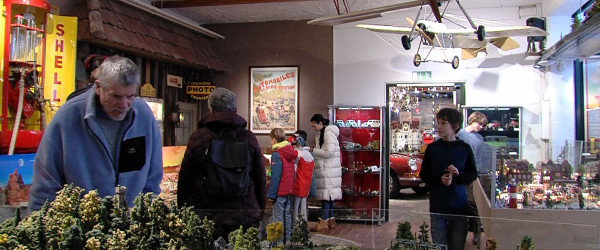 Besucher im Museum Boxenstop (Quelle: RIK)