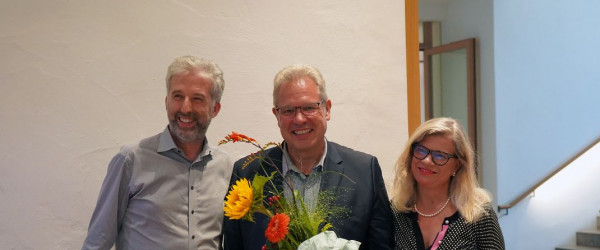 Cord Soehlke (Mitte) mit Boris Palmer und Gundula Sch&auml;fer-Vogel (Quelle: Universit&auml;tsstadt T&uuml;bingen)