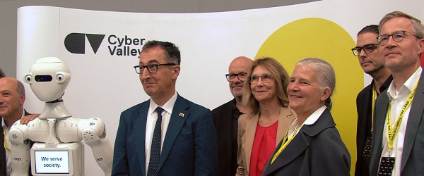 Cem &Ouml;zdemir bei "10 Jahre Cyber Valley" (Quelle: RIK)